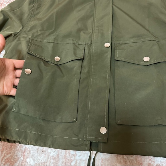 Cropped Cargo Jacket With Pockets - Picture 8 of 14